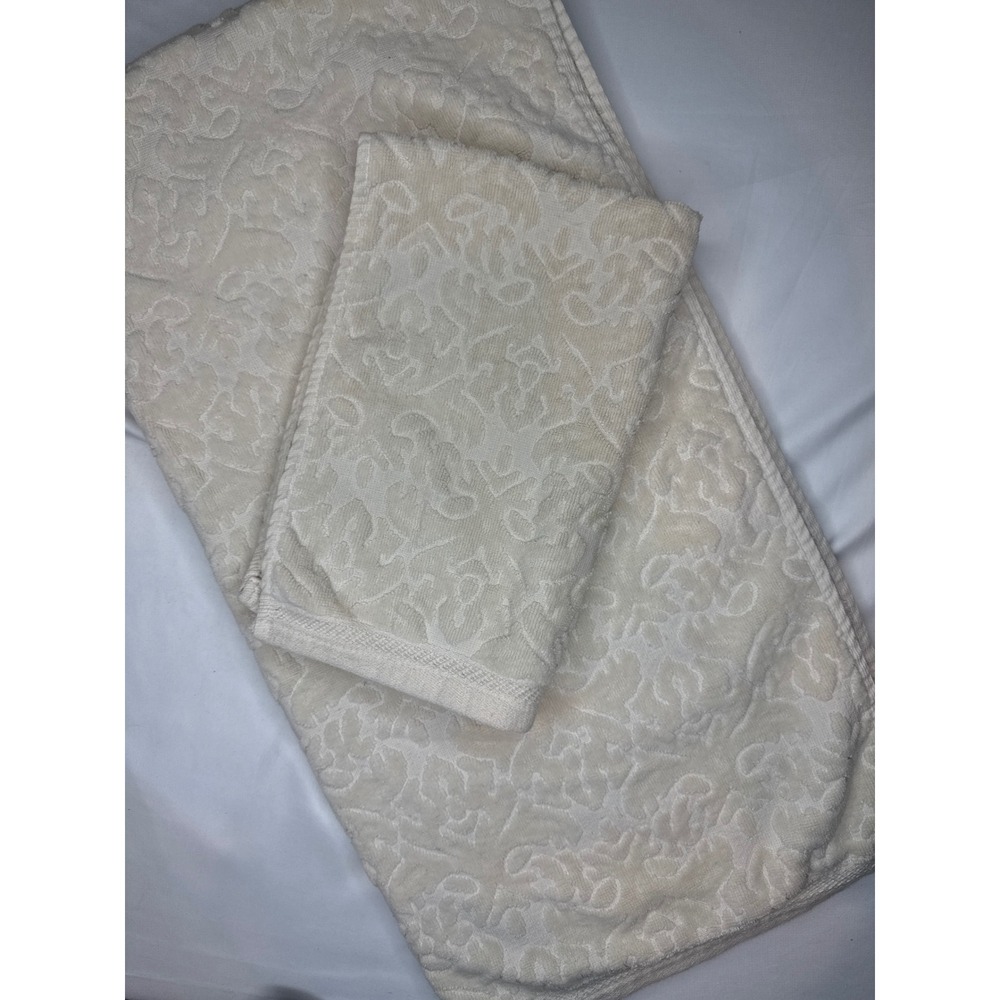 Mallorca Cream Cotton Embossed Damask Bath and Hand Towel Set vintage